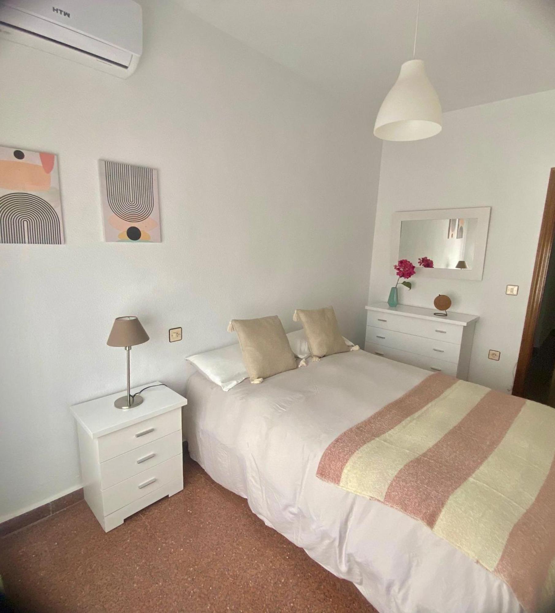 Vera Apartment, Acogedor Y Tranquilo En El Corazon De La Ciudad Antequera Buitenkant foto
